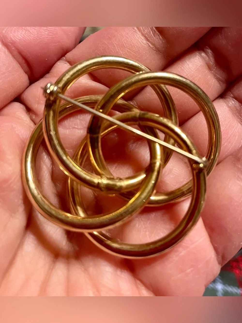 Gold Interlocking Circle Brooch - Unbranded